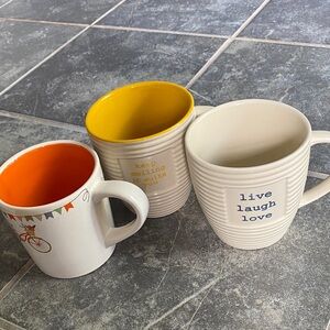 Cream and Yellow Ceramic Mugs Set (3)